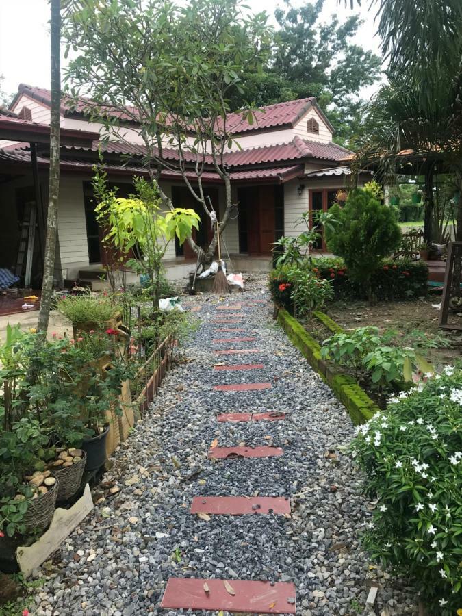 Ferienwohnung Grandma'S House Nakhon Nayok Exterior foto